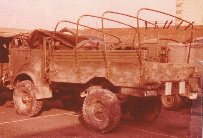 R2087 tonneaux 02.jpg