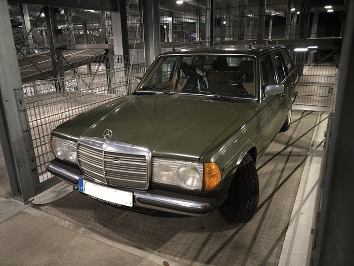 W123 T 01.jpg
