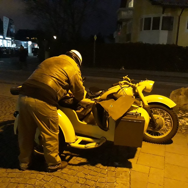 Auspuff 01.jpg