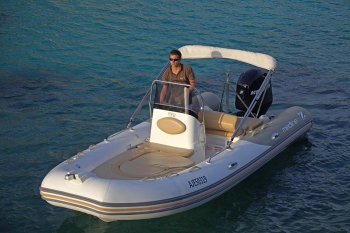 occasion_zodiac_medline_550_santarelli_marine_location_et_vente_de_bateaux_966420180215162936_800xautox75.jpg