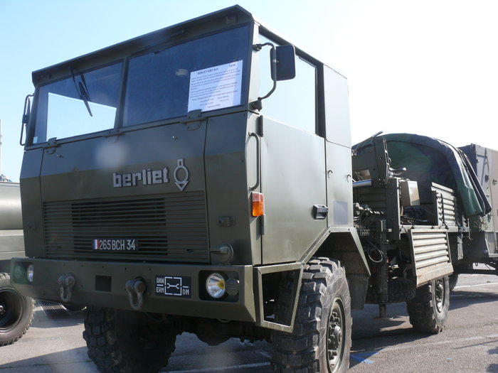 berliet_gbd_4x4_avant_gauche.jpg