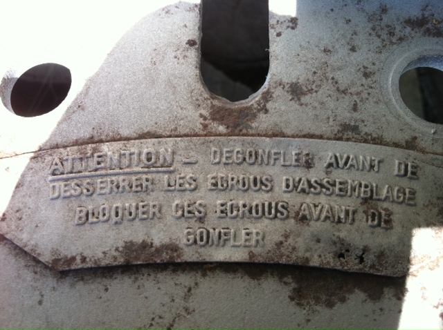 R2067 français.JPG
