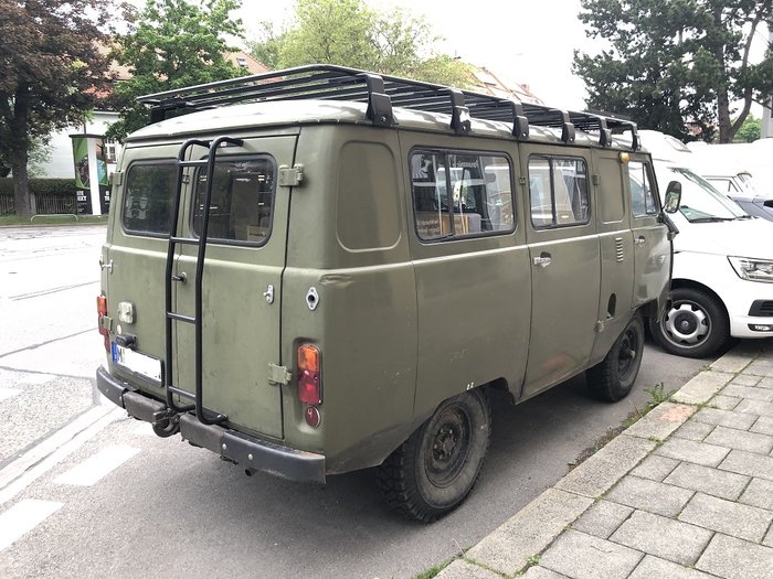 UZ 01.jpg