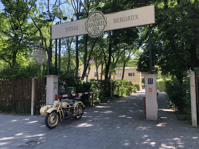 Taxisbiergarten.jpg