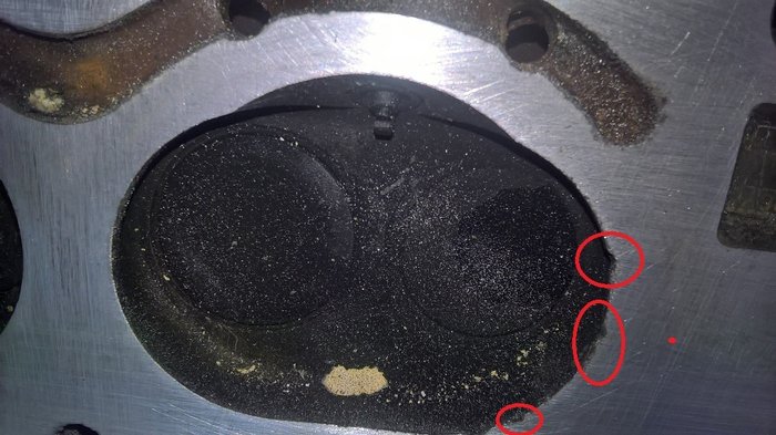 cylindre 2 culasse abimée.jpg