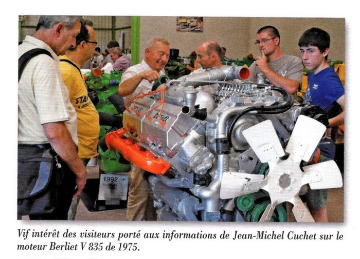 Jean-Michel C. et son moteur Berliet V 8.jpg