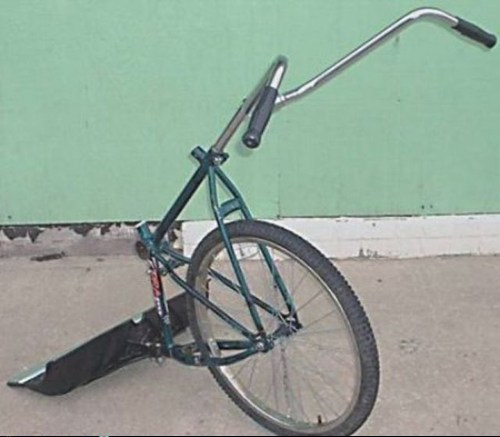 Pelle-à-neige-version-bricolé.jpg