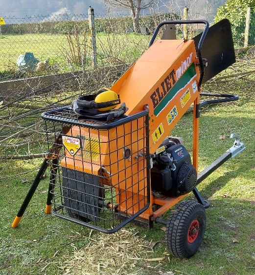 E1.jpg
