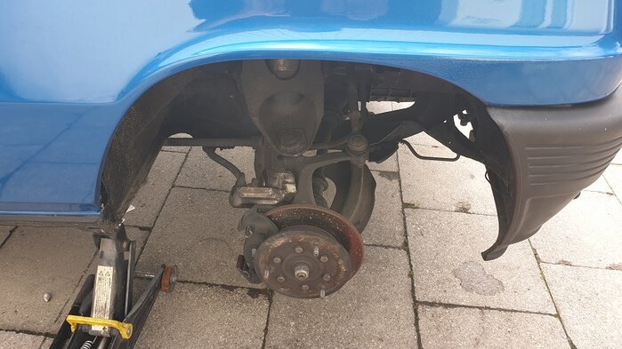 R5 Turbo.jpg