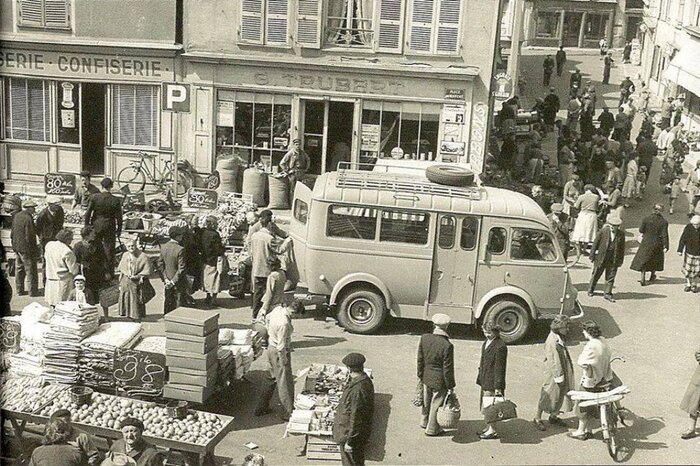 Renault porte accordéon. FB. Voitures des années 60..jpg