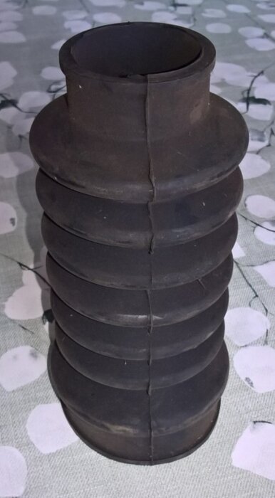 R2087 Soufflet de cardan Alain Brink. 5 octobre 2022.jpg