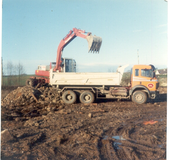 POCLAIN 75PB EN DEMOL'.jpg