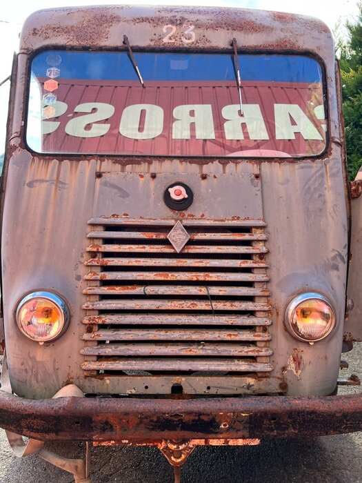 vue de l'avant là il n'est pas joli joli.jpg