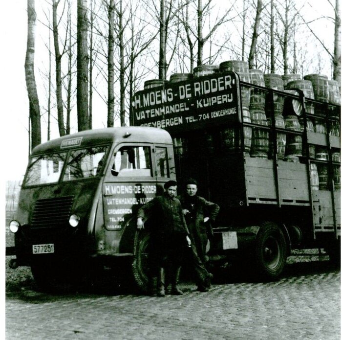 renault truck.jpg