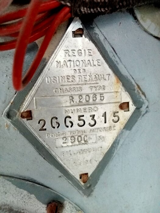 NO PLAQUE OVALE R 2065.jpg