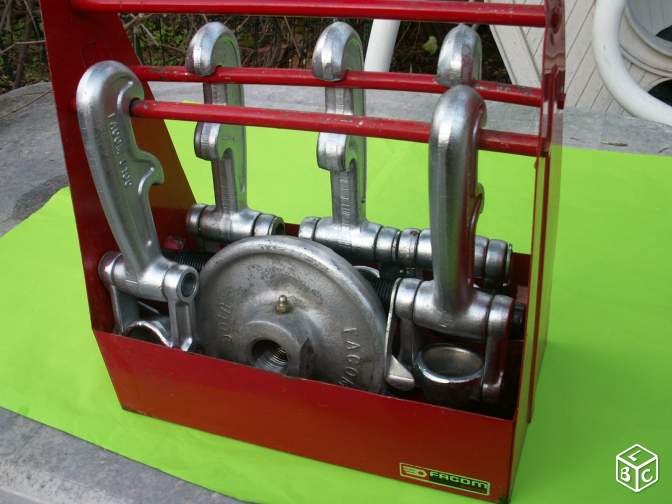 Arrache moyeux faco.jpg