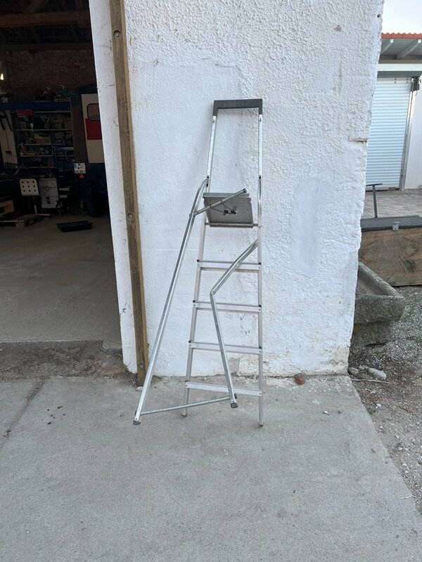 Escabot.jpg