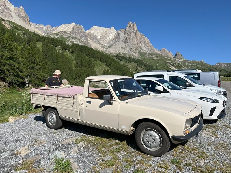 Pickup 01.jpg