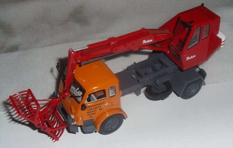 SAVIEN 4x4 Renault Type R4152.JPG