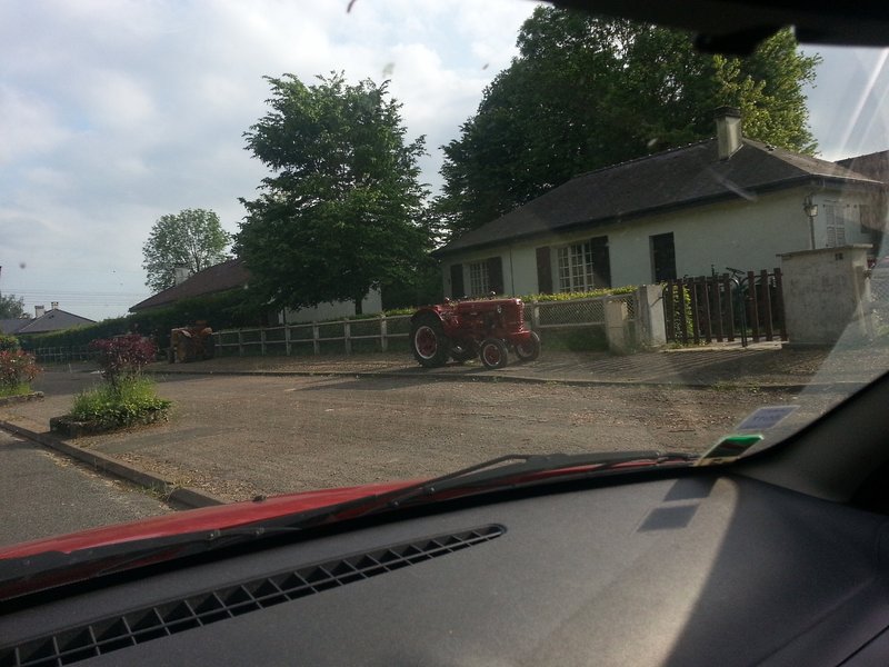 tractor.jpg
